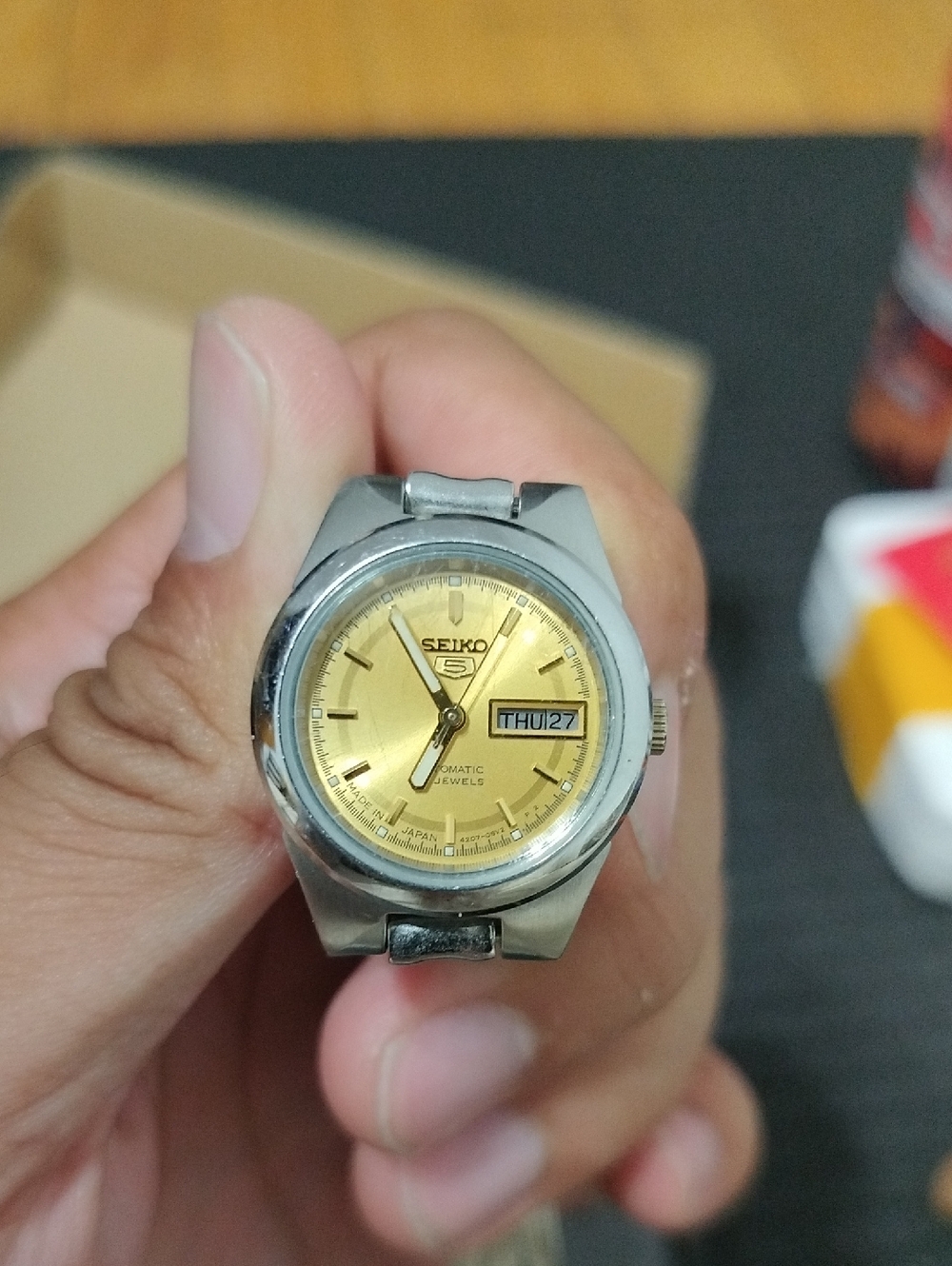 Seiko Silver Bracelet Watch with Gold Dial - Picture 4 of 4
